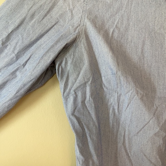 Banana Republic button up - Picture 3 of 6